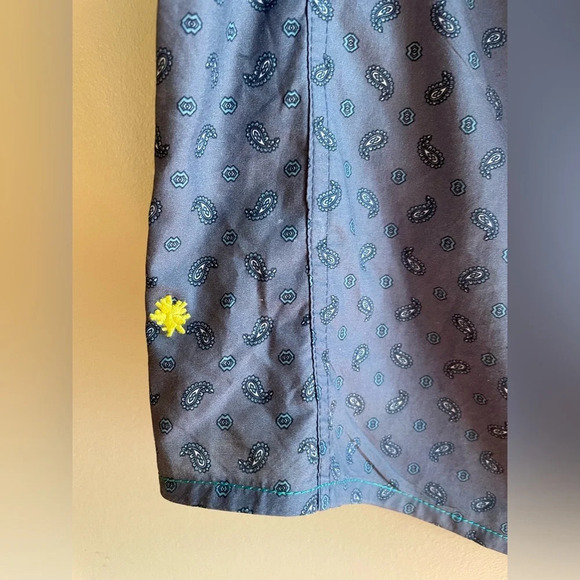 *Descendant of Thieves By:Dres Ladro Blue Paisley Short Sleeve Button Down - Picture 3 of 7